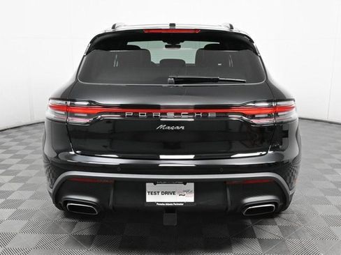Certified 2025 Porsche Macan image 20