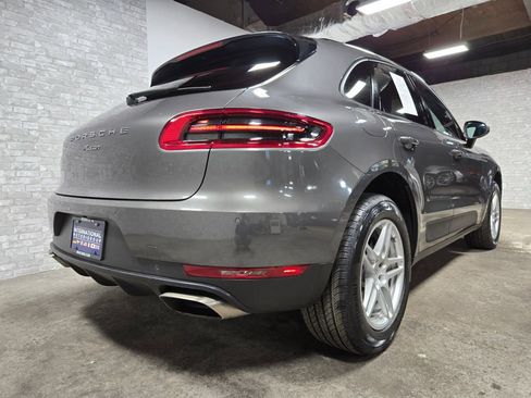 Used 2018 Porsche Macan image 40