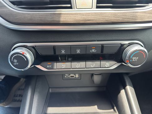 New 2026 Nissan Altima 2.5 SV FWD image 27