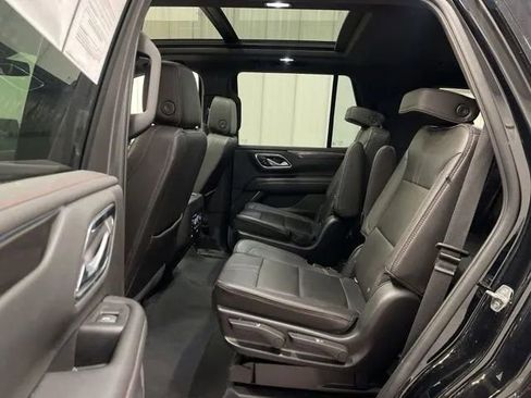 Used 2021 Chevrolet Tahoe RST w/ Luxury Package image 11