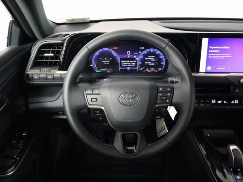 New 2026 Toyota Crown XLE image 3