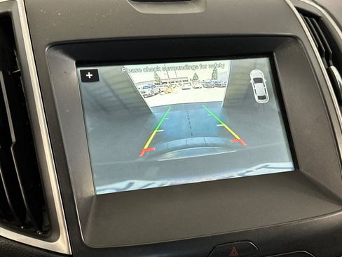 Used 2018 Ford Edge SEL w/ Equipment Group 201A FWD image 21
