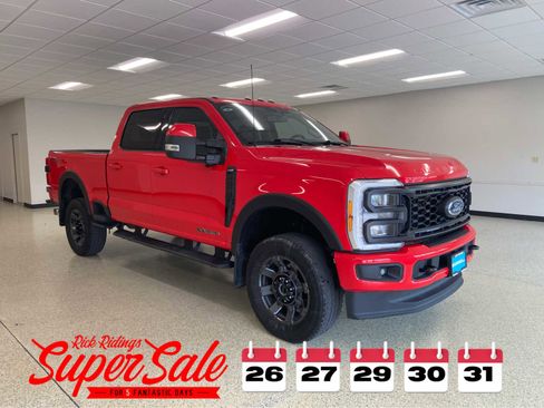 Used 2023 Ford F250 Lariat w/ Sport Appearance Package image 3