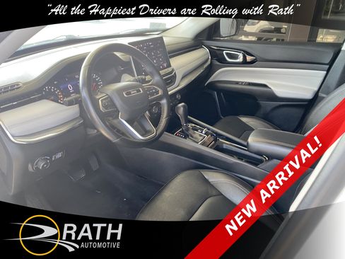 Used 2022 Jeep Compass Limited AWD/4WD image 11