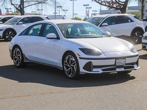 Used 2025 Hyundai Ioniq 6 SEL image 6