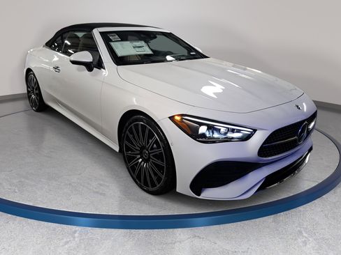New 2026 Mercedes-Benz CLE 450 4MATIC Cabriolet image 3