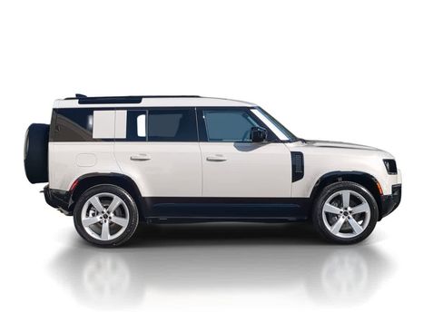 New 2026 Land Rover Defender 110 X-Dynamic SE image 9