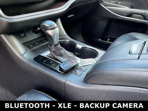 Used 2015 Toyota Highlander XLE FWD image 18