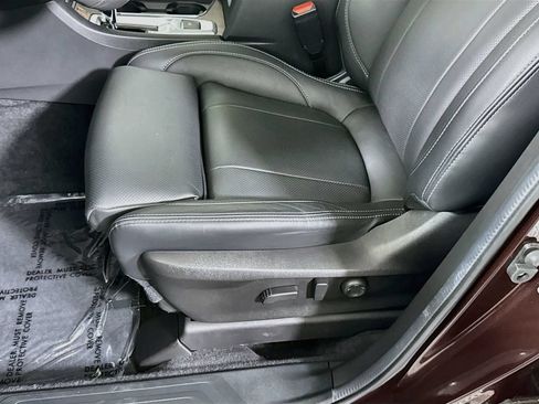Used 2023 Subaru Ascent Touring AWD/4WD image 25