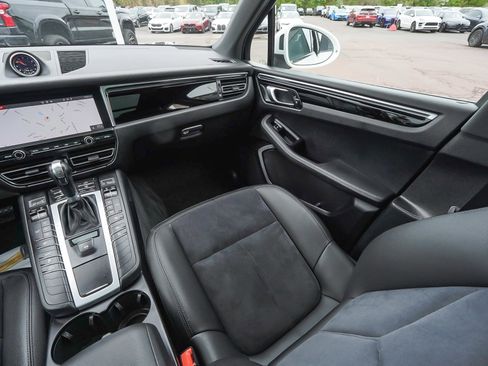 Used 2021 Porsche Macan S AWD/4WD image 49