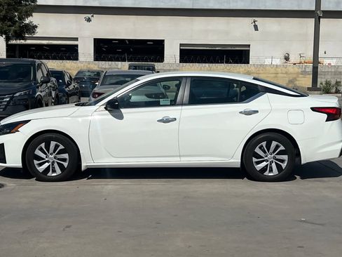 Used 2024 Nissan Altima 2.5 S image 6