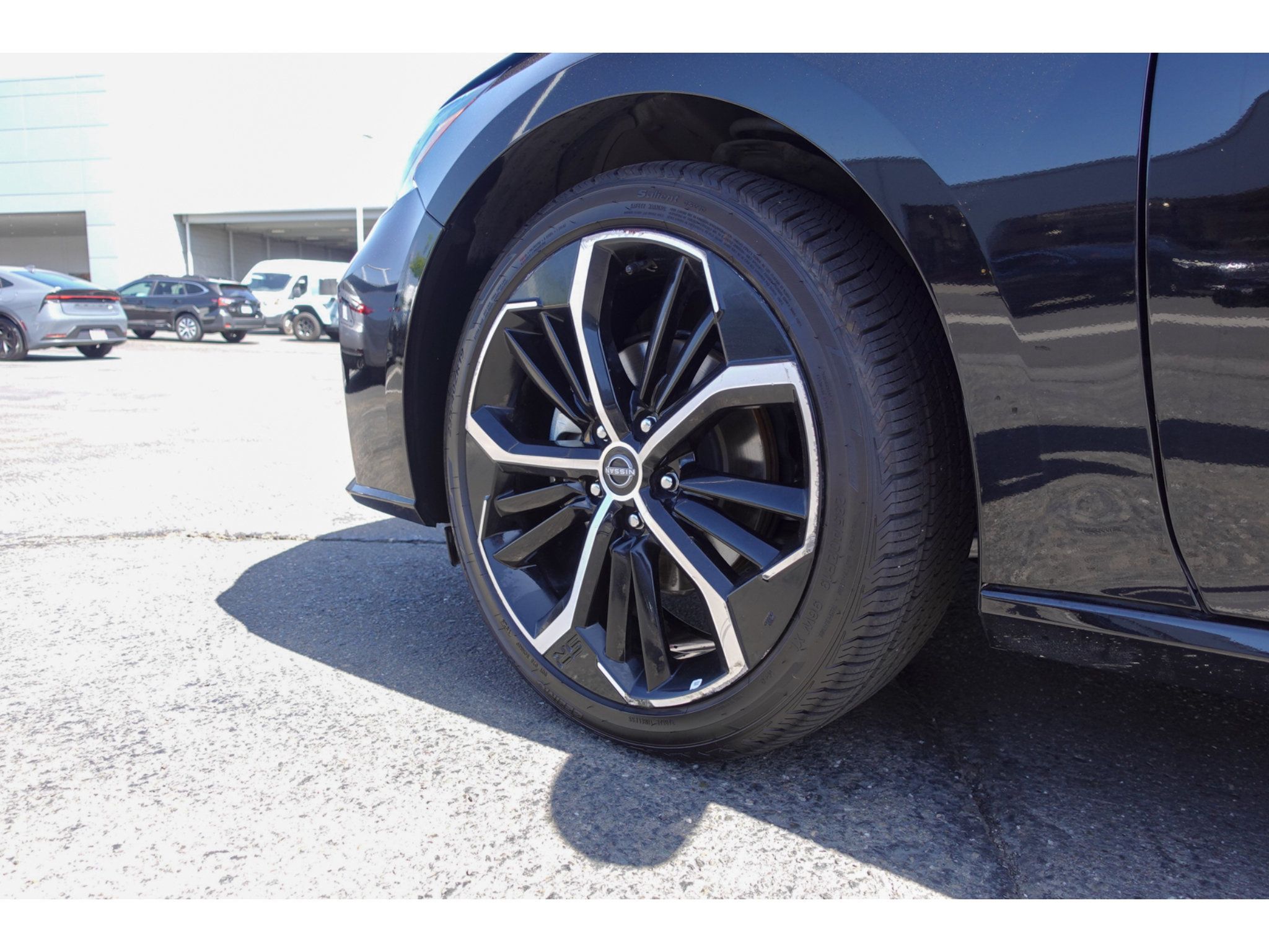 Used 2025 Nissan Altima 2.5 SR FWD image 25