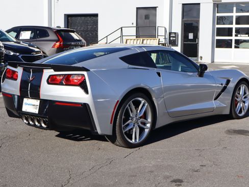 Used 2015 Chevrolet Corvette Stingray Coupe w/ 2LT Preferred Equipment Group image 10