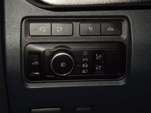Used 2024 Ford F250 Platinum AWD/4WD image 38