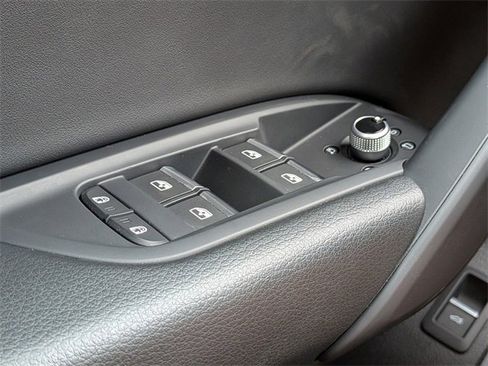 Used 2023 Audi Q5 2.0T Premium w/ Convenience Package image 27