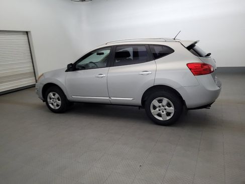 Used 2014 Nissan Rogue S w/ Convenience Package AWD/4WD image 3