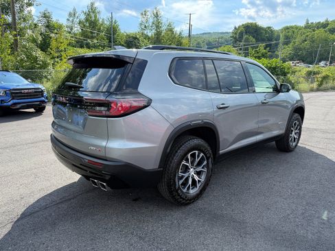 Used 2025 GMC Acadia AT4 AWD/4WD image 5