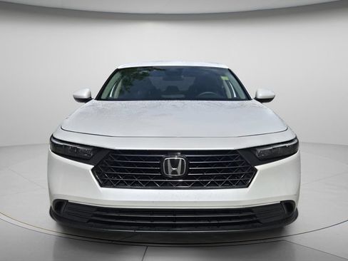 Used 2025 Honda Accord LX image 5