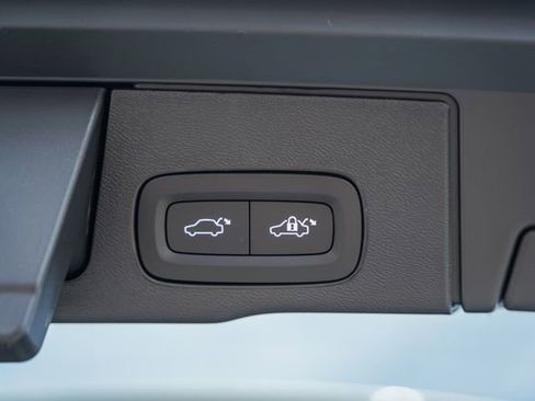 New 2026 Volvo XC60 B5 Plus w/ Protection Package Premier AWD/4WD image 11