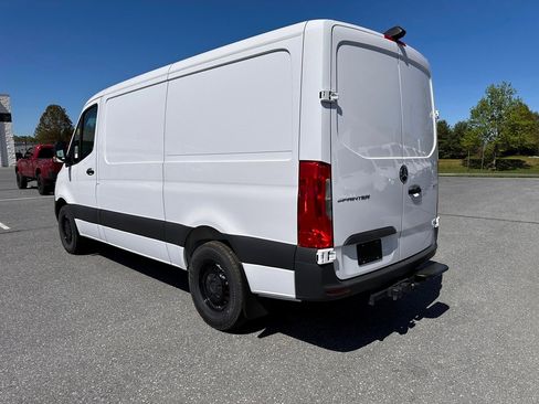 Used 2025 Mercedes-Benz Sprinter 2500 image 6