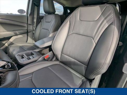 New 2026 Ford Mustang Mach-E Premium image 17