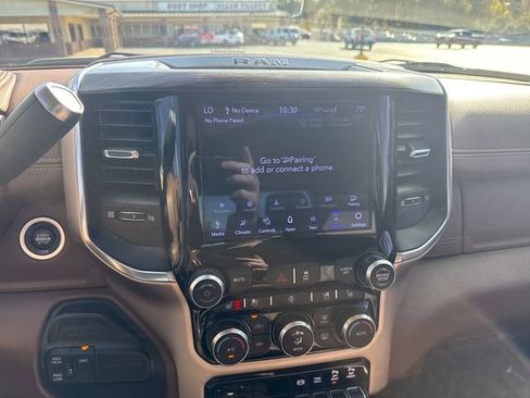 Used 2019 RAM 2500 Laramie image 18