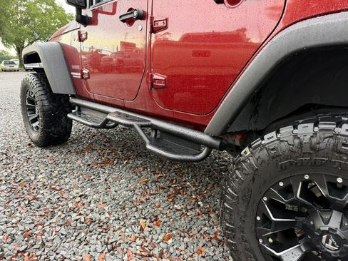 Used 2010 Jeep Wrangler Unlimited Sport AWD/4WD image 5