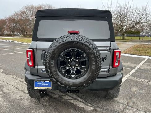 Used 2022 Ford Bronco Wildtrak image 9