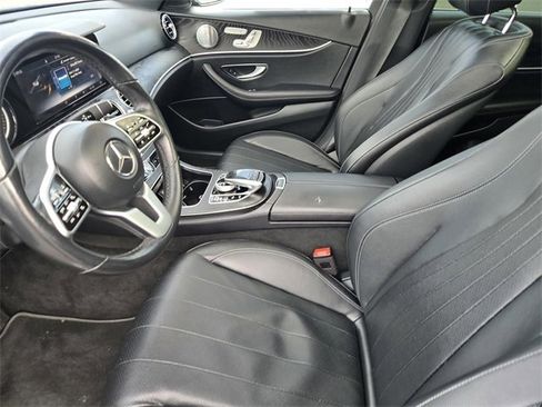 Used 2019 Mercedes-Benz E 300 image 18