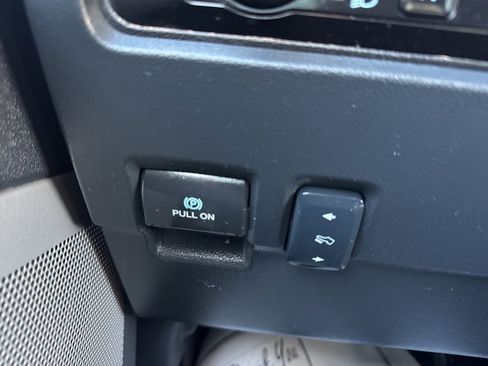 Certified 2024 Ford F350 Lariat w/ Chrome Package image 13