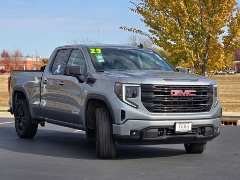 Used 2023 GMC Sierra 1500 Elevation image 3