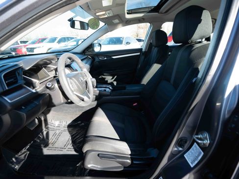 Used 2017 Honda Civic EX-T image 9