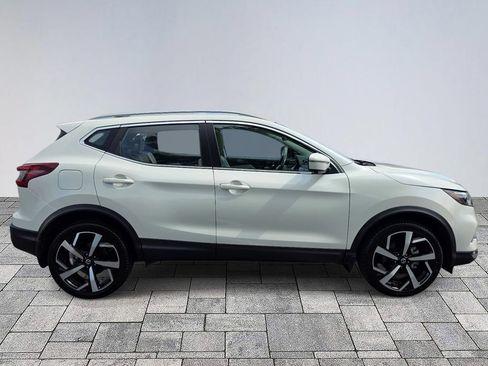 Used 2021 Nissan Rogue Sport SL w/ Premium Package FWD image 8
