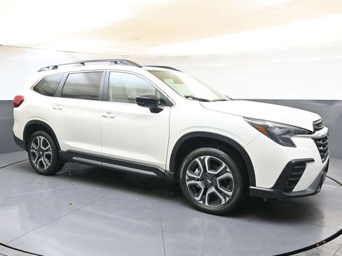 New 2025 Subaru Ascent Limited image 7