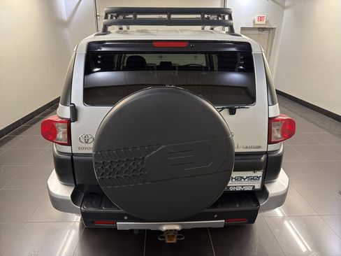 Used 2007 Toyota FJ Cruiser 4WD image 5