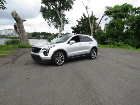Used 2019 Cadillac XT4 Sport AWD/4WD image 33