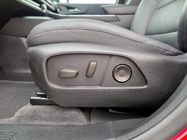 Used 2025 Chevrolet Equinox LT w/ Convenience Package II AWD/4WD image 8