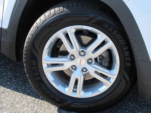 Used 2018 GMC Terrain SLE w/ Driver Convenience Package image 7