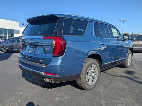 New 2026 GMC Yukon Denali w/ Sun & Power Step Package image 4
