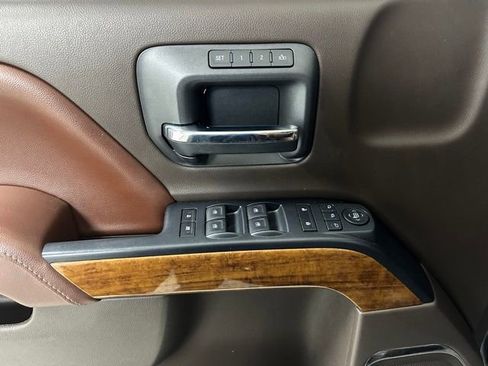 Used 2015 Chevrolet Silverado 1500 High Country w/ High Country Premium Package image 16