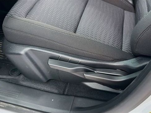 New 2026 Chevrolet Equinox LT AWD/4WD image 20
