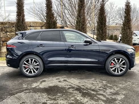 Used 2025 Jaguar F-PACE R-Dynamic S image 6