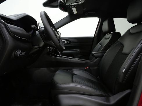 New 2026 Jeep Compass Latitude image 12