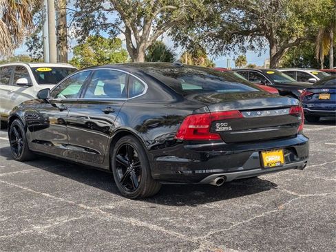 Used 2018 Volvo S90 T5 Momentum w/ Convenience Package image 7