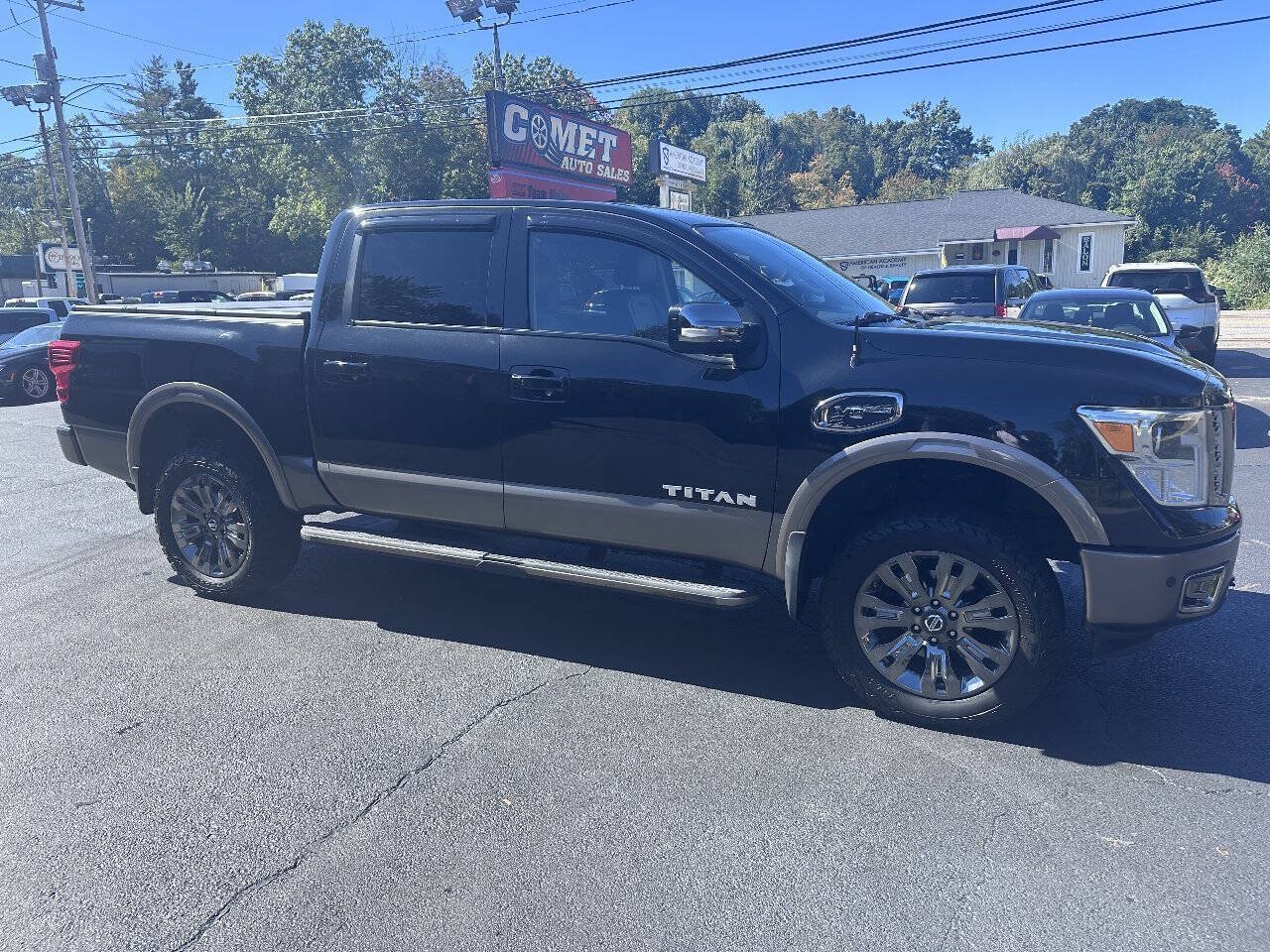 Used 2017 Nissan Titan Platinum Reserve AWD/4WD image 2