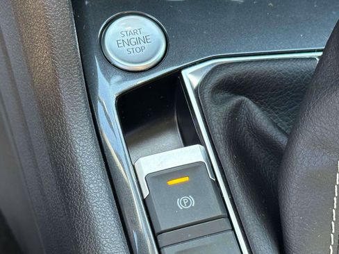 Certified 2024 Volkswagen Tiguan S image 27