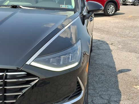Used 2023 Hyundai Sonata SE FWD image 9