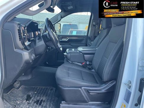 Used 2024 Chevrolet Silverado 2500 LT image 15