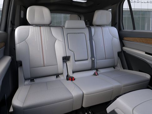 New 2026 Cadillac Vistiq Sport image 17