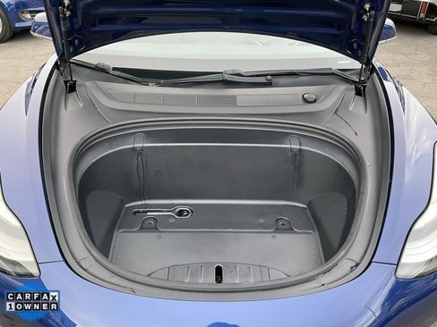 Used 2019 Tesla Model 3 Standard Range Plus image 11
